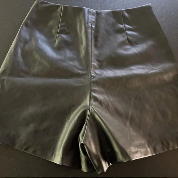 Zara - 3 items, Black Leather shorts, Top & Skirt- Sz Small - Picture 6 of 11